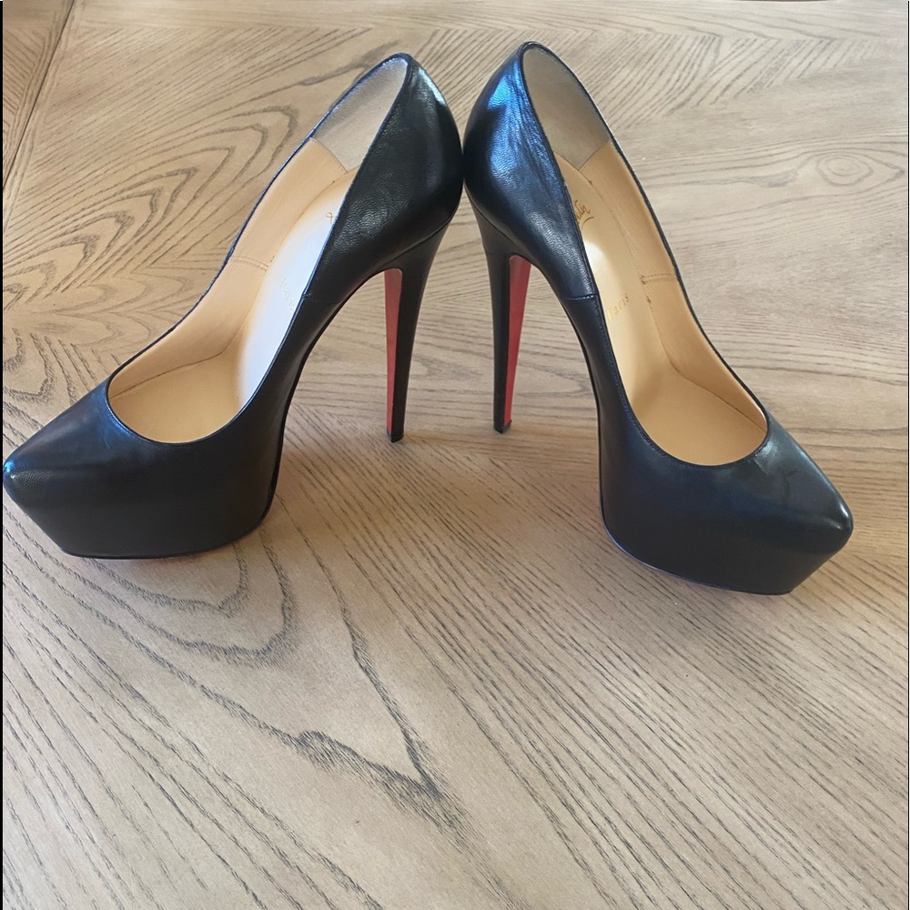 Authentic Christian Loubouton High Heels size 40 Euro